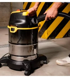 Outlet Aspiratore solidi liquidi elettrico 