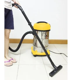 Clearance Aspiratore solidi liquidi elettrico 1200w 30 lt 33 l/s Aspiratori