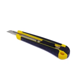 Cutter E Forbici- Cutter universale 9 mm.