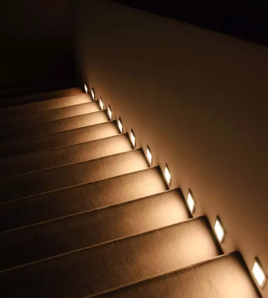 Illuminazione Per Esterno- Faretto led segnapasso ad incasso da esterno quadrato vtac bianco 4000k
