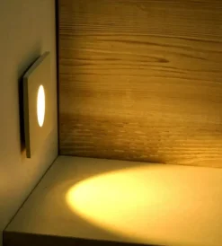 Illuminazione Per Esterno- Faretto led segnapasso ad incasso da esterno quadrato vtac bianco 3000k