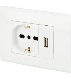 New Kit con presa pluristandard e presa usb 2.1 a - poly pool Serie Civili