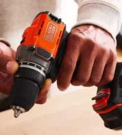 Clearance Kit trapano avvitatore a batteria 