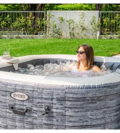 Piscina idromassaggio gonfiabile 