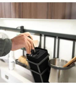 Accessori Cucina|Portacoltelli per cucina "titane" in acciaio grigio antracite, emuca