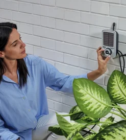 Sale Programmatore d'irrigazione solare "aquatime solar uno.3 kit20" con 13 programmi per 20 vasi Irrigazione