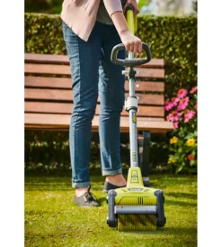 Attrezzatura Giardinaggio-Ryobi Rullo per prato sintetico "rac823" in polipropilene