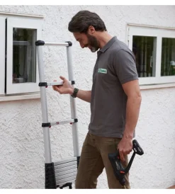 Trabatelli E Scale Professionali-Ribimex Scala telescopica allungabile in alluminio da 11 gradini con altezza massima di 320 cm - .