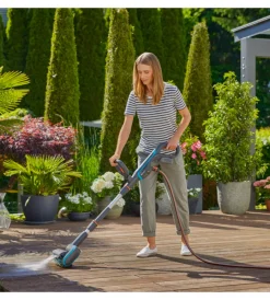 Gardena Attrezzatura Giardinaggio|Spazzola multifunzione a batteria 
