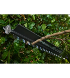Ryobi Tagliasiepi|Tagliasiepi a batteria