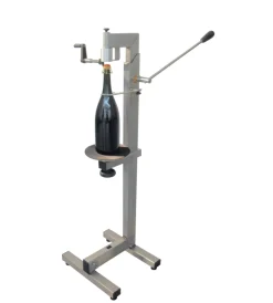 FerrariGroup Capsulatrici|Tappatrice gabbiatrice professionale new fast - ferrari group
