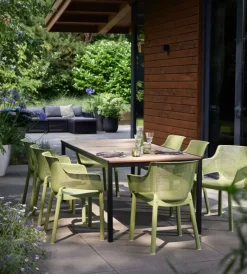 Keter Mobili Da Giardino E Accessori|Tavolo da esterno "porto 160" in metallo grafite e piano effetto legno frassino 159x95x75 cm