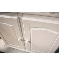 Vetrine E Vetrinette- Vetrina con 2 ante in pino massello tinto bianco, 88x198x43 cm